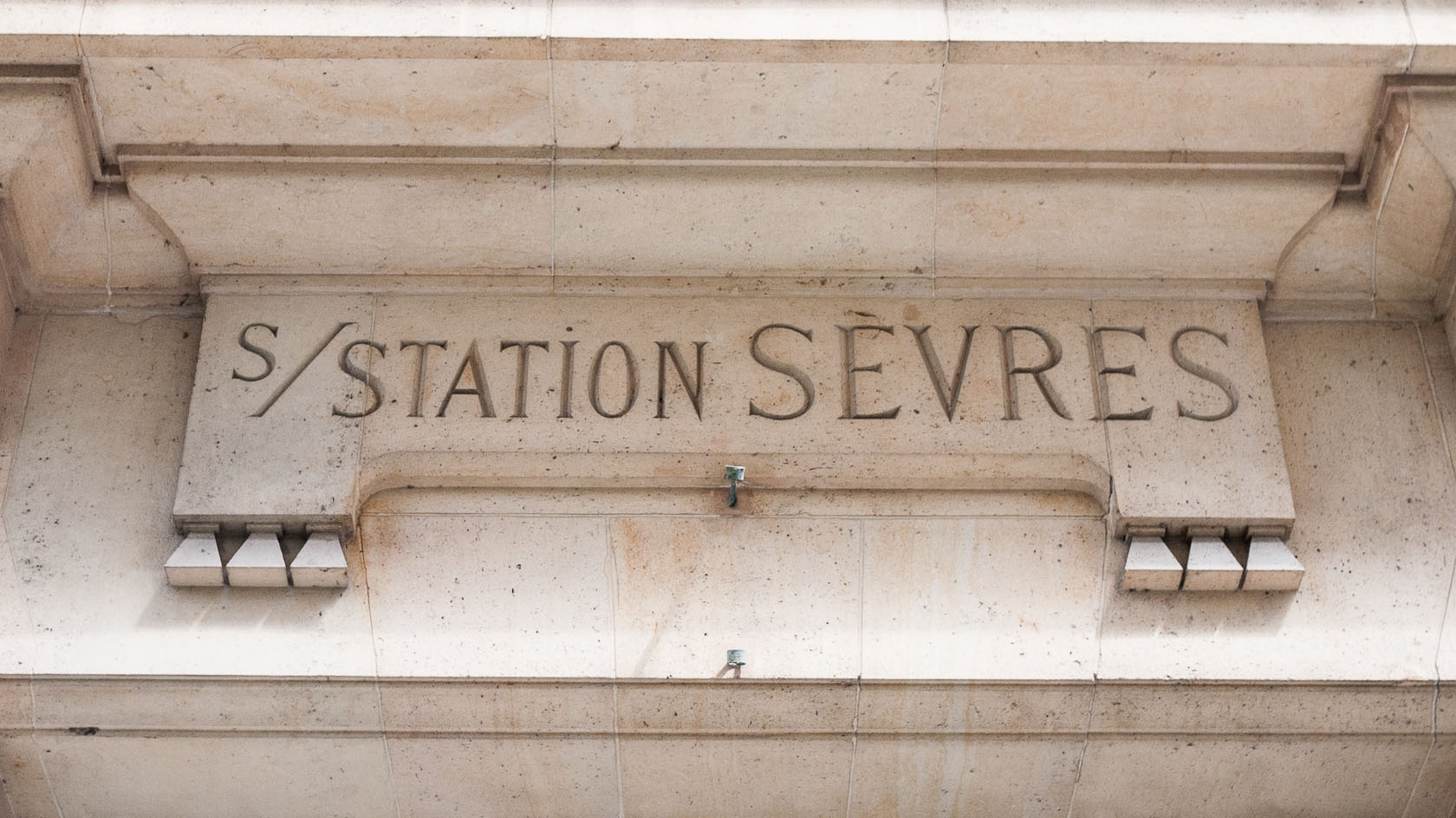 Paris - Letters